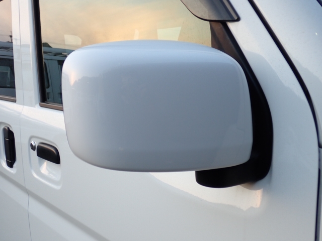 �I���b�N�X�F�蒆�ÎԂ͑S�ԊӒ菑�t���B�������AIS�̌�����S�ԗ��Ɏ��{��1�䂲�Ƃɕ]���_�̂����F�菑�̔��s���s���Ă���܂��B