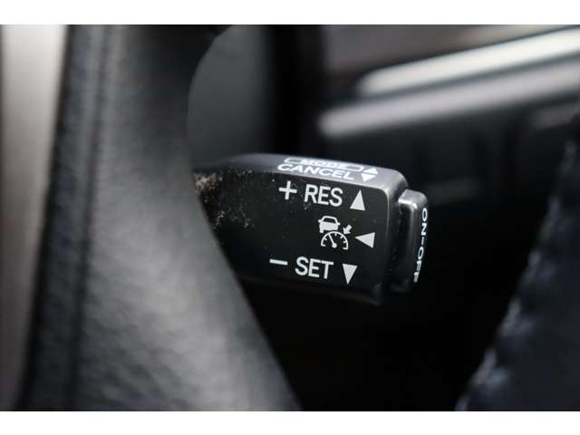 ���[�_�[�N���[�Y�R���g���[��