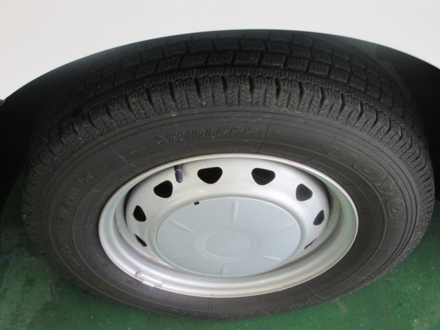 ���O�^�C���i�X�^�b�h���X�^�C���j