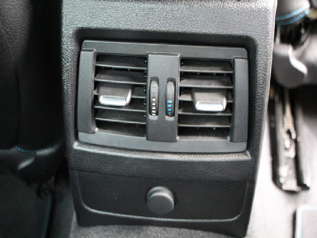 �f�ڈȊO�̉摜�����X�g�o�ɂđ������J���ł��I�����X��������ł����S���čw�����Ă���������悤�ו��܂Ōf�ڂ��Ă���܂��B���X�Ȃ�ł̗͂ǎ��Ȓ��ÎԂ݂̂�̔����Ă���܂��B