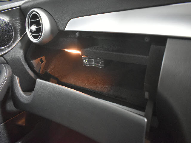 ���X�Ȃ�ł͂̔[�ԑO���������{�I��p�e�X�^�[�������I���o��ɂ��܂��Ă͂��C�y�ɂ��⍇���������B�[�Ԍ�̎Ԍ��E�_���E���E�h���X�A�b�v�Ȃǂ����Ђ��q�l���ʉ��i�ɂĂ��ē������Ē����܂��B������Ԋ����I