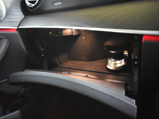 ���X�Ȃ�ł͂̔[�ԑO���������{�I��p�e�X�^�[�������I���o��ɂ��܂��Ă͂��C�y�ɂ��⍇���������B�[�Ԍ�̎Ԍ��E�_���E���E�h���X�A�b�v�Ȃǂ����Ђ��q�l���ʉ��i�ɂĂ��ē������Ē����܂��B������Ԋ����I