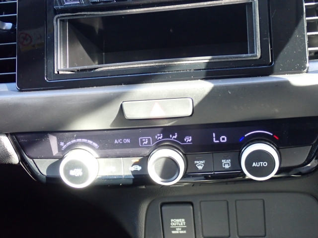 �I�[�g�G�A�R�������B���x�ݒ肪�o���āA�������K�ł���B