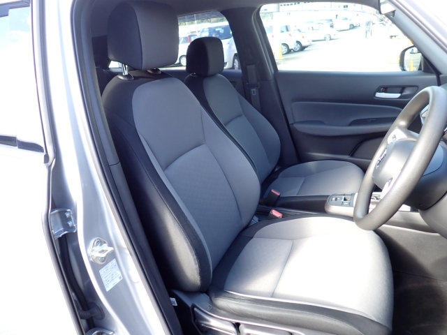 �t�����g�V�[�g�A��ԗǍD�ň��S�ł��B�傫�ȉ�����Ȃ����S�ł�