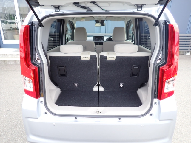 通常時のラケッジスペースです！大きな開口で荷物の乗せ降ろしも楽に行えます。