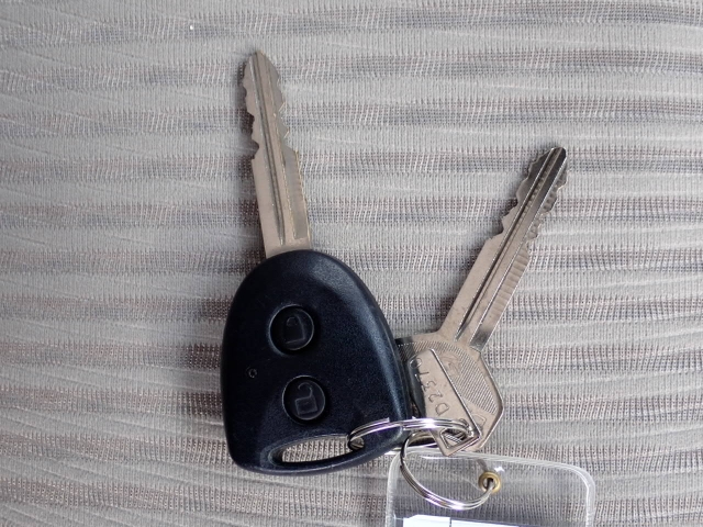 ボタン一つでらくらく開錠、施錠♪リモコンキー付きです