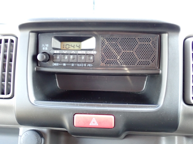 ���W�I���t���Ă܂��B