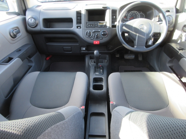 ���O���̐��|�E�{�f�B�R�[�e�B���O��CAR�N���[�j���O���Ǝ҂��{�H�������܂��̂ő�ϐ����B�I���b�N�X�����Ԃł݂͂Ȃ��܂ɉ��K�ȃh���C�u�����񑩁B