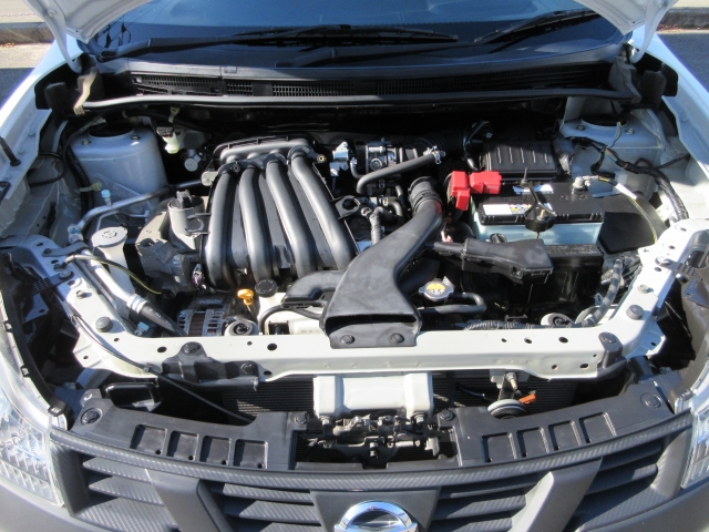 �G���W�����[�����Y��Ɏd�オ���Ă���܂��B�@�c�Ǝ��Ԃ͂P�O���`�P�W���܂ŁA���T���j������x���ƂȂ��Ă���܂��B���₢���킹���X�^�b�t�ꓯ�A���҂����Ă���܂���