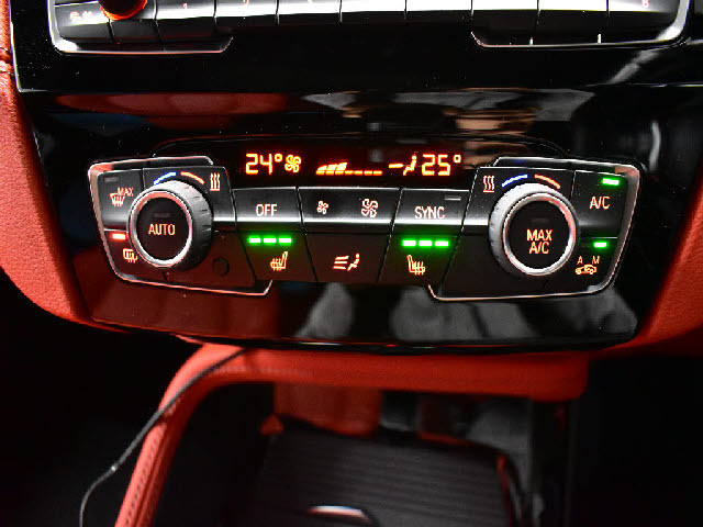 都内最大級の大型展示場！更にガレージ完備！専門店だからできる幅広いラインナップ！ご希望の車種がない場合もお気軽にお申し付け下さい。当社ネットワークでご希望の車両を探して参ります。