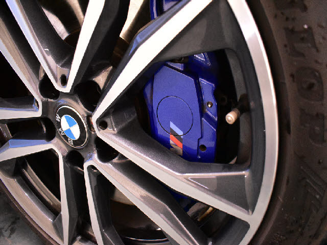 専門店ならではの納車前整備を実施！専用テスターも完備！諸経費につきましてはお気軽にお問合せ下さい。納車後の車検・点検・鈑金・ドレスアップなども当社お客様特別価格にてご案内させて頂きます。無料代車完備！