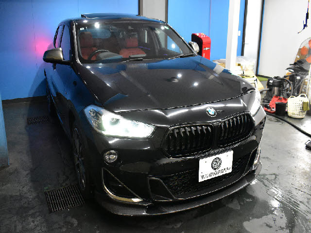 都内最大級の大型展示場！更にガレージ完備！専門店だからできる幅広いラインナップ！ご希望の車種がない場合もお気軽にお申し付け下さい。当社ネットワークでご希望の車両を探して参ります。