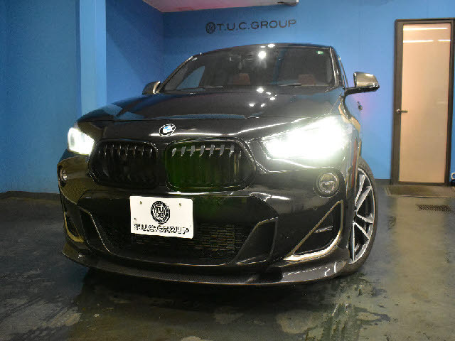 全車店頭にて展示中！お越し頂ければ現車確認が可能です。お気軽にお越しくださいませ。専門スタッフが細かくご説明させて頂きますので輸入車にご不安がある方でも安心です。