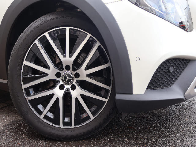 ★Ｔ．Ｕ．Ｃ．ＧＲＯＵＰ柏インター店は買取直販専門店！幅広く様々なメーカーを取り扱うインポートカーディーラーです。販売から買取、定期点検、一般整備、板金等、何でもお任せ下さい。お問合せはお気軽に！