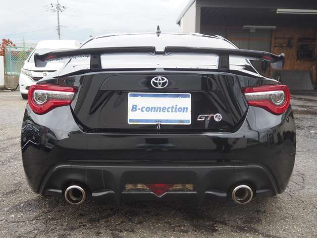 ����h�b���O����ʂɌ����������W��������