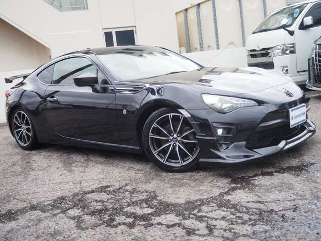 ���k�d�c���C�g�A�k�d�c�t�H�O���C�g������