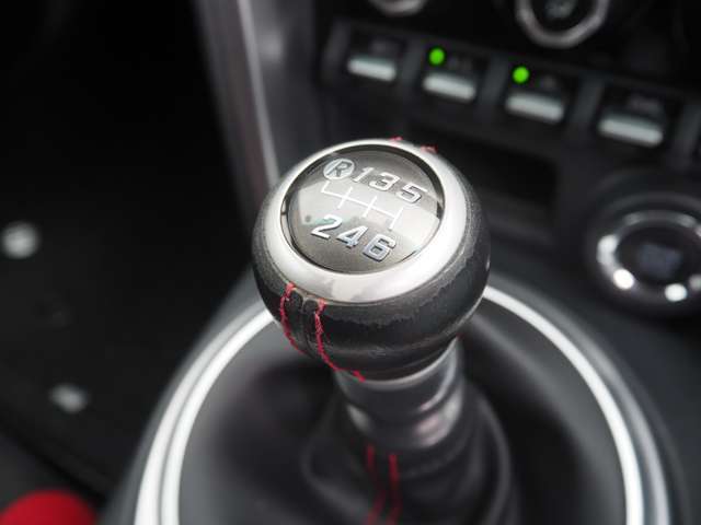 ���쐫�ɗD�ꂽ�U�l�s�I