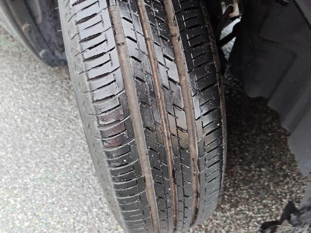 当社理想の中古車は値段の割に良質な物件です。金額が安くて当然な修復歴有の車や走行の多い車・金額は安いけれど諸費用が当社の数倍以上するお店が存在しますが当社は支払い総額で良質な物件を追求します。