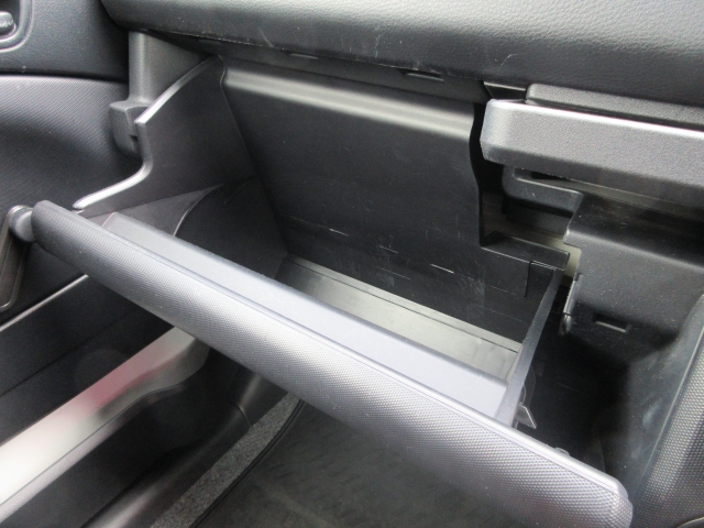 �Ԍ��ؓ��ꓙ���ވꎮ�����[�ł���O���[�u�{�b�N�X�ł��B