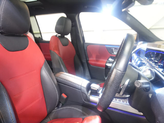 ■納車前はしっかりとした整備を行い、整備記録簿を発行してのご納車となります。ご納車後は２年保証をお付け致します！！■オイル交換も４カ月毎に無料交換サービスを実施しております！