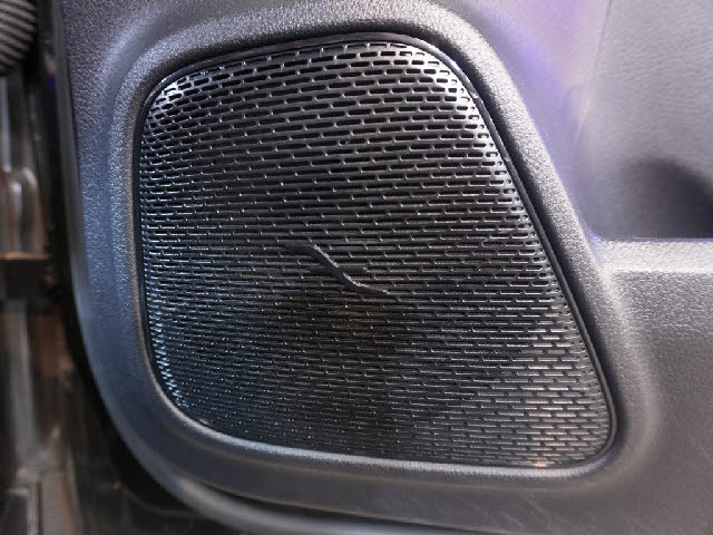 ■時間帯や天候を気にせずにお車をご覧頂ける屋内展示場！■掲載以外の写真４０枚もホームページで公開中！是非ご覧下さい！ｈｔｔｐ：／／ｗｗｗ．ｔｕｃ−ｙａｓｈｉｏ．ｃｏｍ