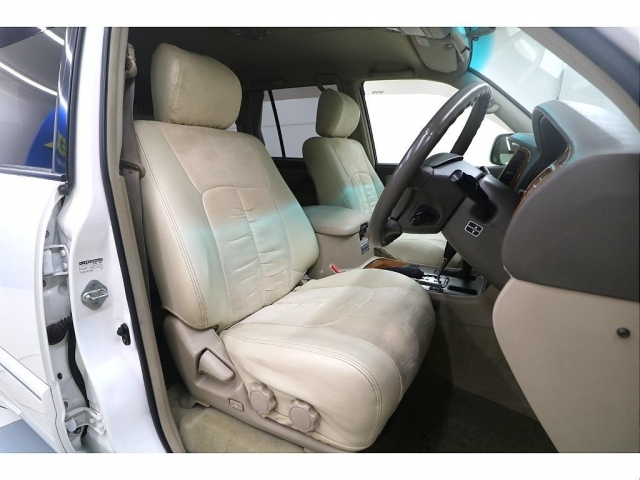 �V�[�g�J�o�[�����ς݁�