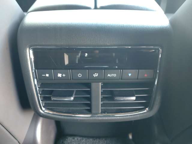 ���X�͎����ԕی���舵���㗝�X�ł��B�@��