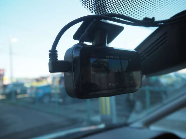 �L���̍ۂɂ����S�ȃh���C�u���R�[�_�[���O