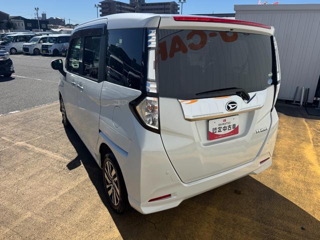 リヤドア・リヤクォーター・バックドアウィンドウにスモークドガラスを採用