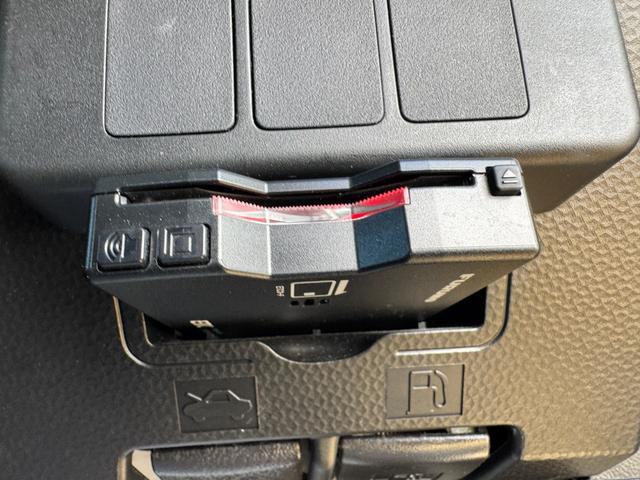 ☆ＥＴＣ付☆　ＥＴＣゲートの有る高速道路や有料道路の入り口や料金所をでは一旦停止する必要がなくスムーズに通過できます。♪車両の詳細や状態に付きましてはスタッフまでお気軽にお問い合わせください。