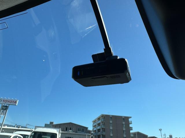 �ԗ��̏ڍׂ��Ԃɕt���܂��Ă̓X�^�b�t�܂ł��C�y�ɂ��₢���킹���������B