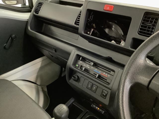 【プロのメカニック多数在籍】兵庫ダイハツには併設の整備工場がございます☆購入されてからのお手入れも当店にお任せください！充実の整備パック『ワンダフルパスポート』にも是非ご加入下さいｏ（＾∇＾）ｏ♪