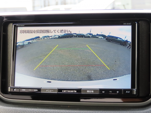 �o�b�N�J�����𑕔����Ă���܂��B���Ԏ��ɑ�ϖ𗧂��܂����^�]�����ȕ��̖����ɂȂ��Ă���܂��B