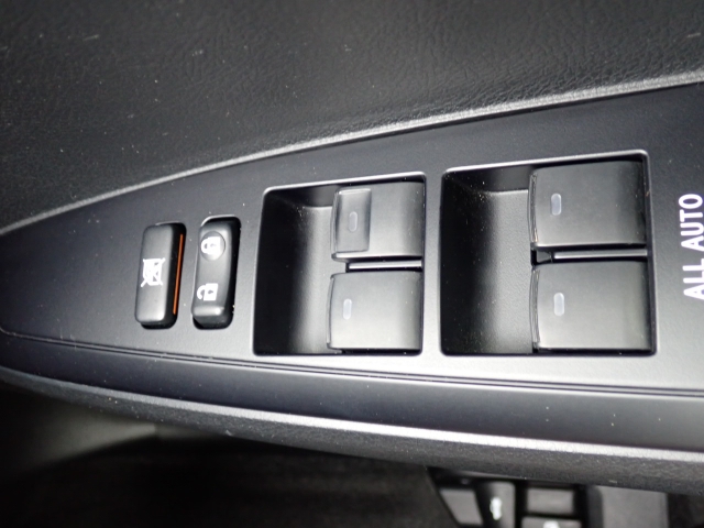 ���̊J�͓d���i�p���[�E�B���h�j�ɂȂ�܂��̂ŁA�֗��ł���ˁB