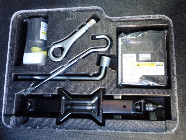 �p���N�C���L�b�g���t���Ă܂�.