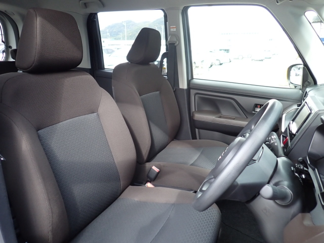 �t�����g�V�[�g�A��ԗǍD�ň��S�ł��B�傫�ȉ�����Ȃ����S�ł�