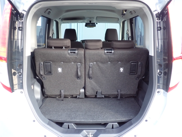 �ʏ펞�̃��P�b�W�X�y�[�X�ł��I�傫�ȊJ���ŉו��̏悹�~�낵���y�ɍs���܂��B