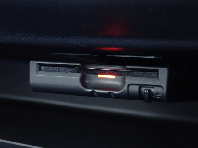 ETC�������Ă���܂��B�L�����H�̗������Œ�Ԃ��鎖�Ȃ��X���[�Y�ɒʉ߂ł��܂��B