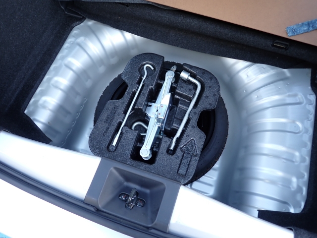 �I���b�N�X�F�蒆�Îԕۏ؂��������܂��􍑓��Ԃ͔[�Ԃ���1�N�ԁ@���s�����������̕ۏؕt���I�ڂ������b�������Ē����܂��̂ł����X���⍇�����҂����Ă���܂��B