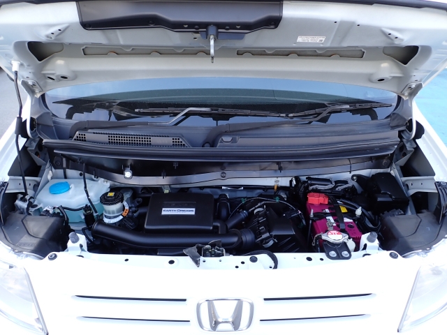 �G���W�����[�������ꂢ�ł���B�@�֋@�\�n���ǍD�ł��B�[�ԑO�ɓ_���������s���܂��B�G���W���I�C���E�I�C���t�B���^�[�E�G�A�R���t�B���^�[�E���C�p�[�S���͕K�������v���܂�