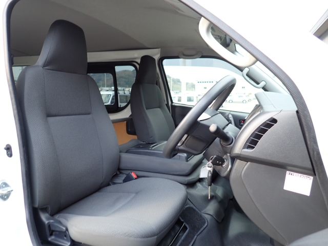 �t�����g�V�[�g�A��ԗǍD�ň��S�ł��B�傫�ȉ�����Ȃ����S�ł�