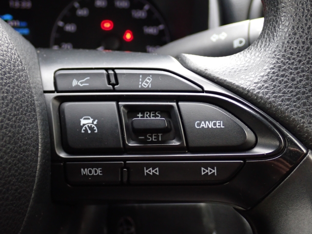 �X�e�A�����O�X�C�b�`�ł���