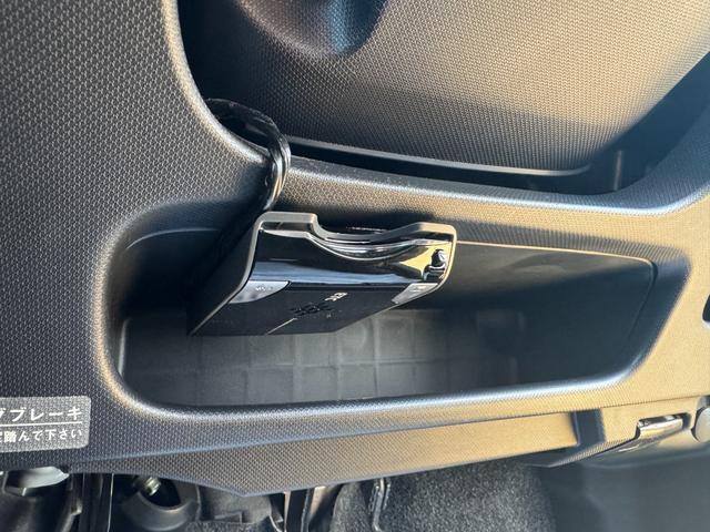 �ԗ��̏ڍׂ��Ԃɕt���܂��Ă̓X�^�b�t�܂ł��C�y�ɂ��₢���킹���������B