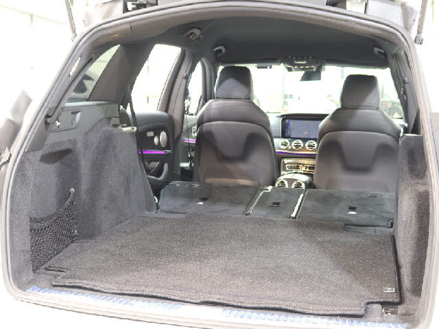 全車無料２年保証付き販売！！安心のアフターサービスでベンツライフをお愉しみ下さいませ。