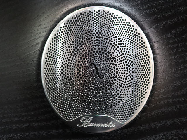 専門店ならではの豊富なメルセデス・ベンツを取り揃え、ご納車後もスタッフがカーライフをサポート致します！