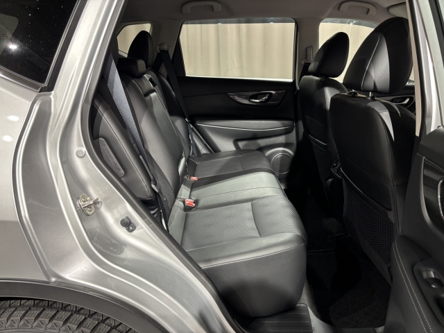 2��ڃV�[�g�����K�ȃX�y�[�X�ł��I�V�[�g�A�����W�����ʂŋ@�\�I�ł��I��~���ɂ��D��Ă��܂��̂Ő����x�������ɂȂ��ĉ������I�I���b�N�X�Ȃ�e���[�J�[�̎Ԏ�𑵂��Ă���܂��̂Ŕ�r�������ȒP�I