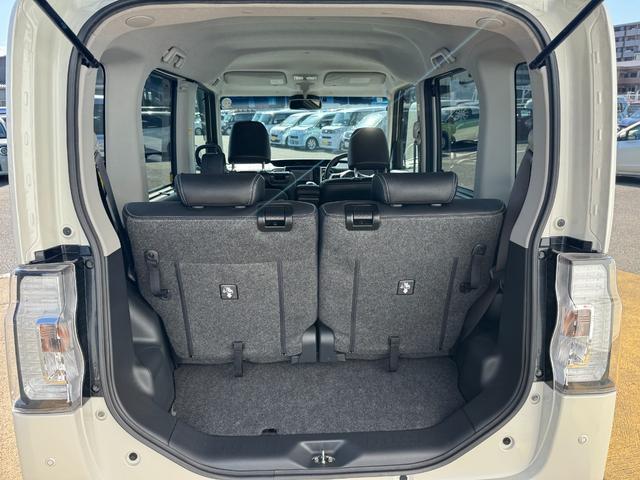 綺麗なラゲッジスペース