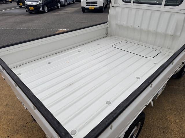 �ԗ��̏ڍׂ��Ԃɕt���܂��Ă̓X�^�b�t�܂ł��C�y�ɂ��₢���킹���������B