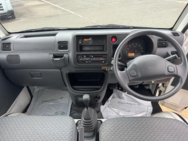 �ԗ��̏ڍׂ��Ԃɕt���܂��Ă̓X�^�b�t�܂ł��C�y�ɂ��₢���킹���������B