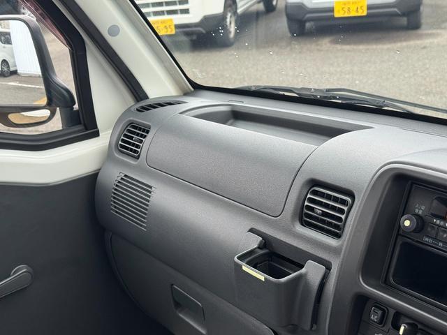 �ԗ��̏ڍׂ��Ԃɕt���܂��Ă̓X�^�b�t�܂ł��C�y�ɂ��₢���킹���������B